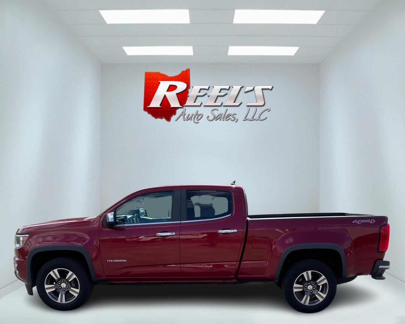 2018 Red /Black Chevrolet Colorado LT Crew Cab 4WD Long Box (1GCGTCENXJ1) with an 3.6L V6 DOHC 24V GAS engine, 8-Speed Automatic transmission, located at 547 E. Main St., Orwell, OH, 44076, (440) 437-5893, 41.535435, -80.847855 - This 2018 Chevrolet Colorado Crew Cab Long Bed LT 4WD is a sturdy and versatile mid-size truck that combines robust performance with comfort and modern technology. It is powered by a 3.6L V6 engine coupled with an 8-speed automatic transmission, capable of delivering efficient highway fuel economy o - Photo#11